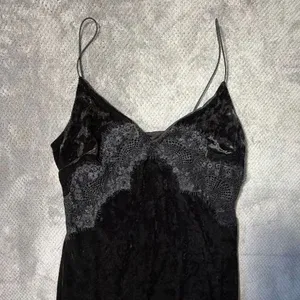 Topshop Black Velvet Lace Trim Slip Dress Mini Spaghetti Strap Party Dress US 6 thumbnail 3