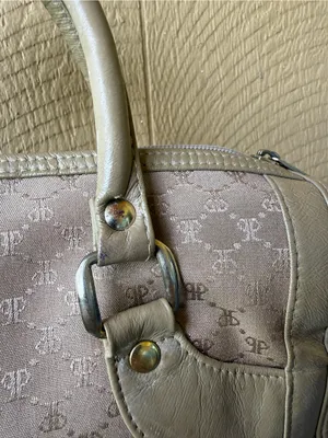 Beautiful VTG Paco Paris satchel bag in a neutral taupe thumbnail 6