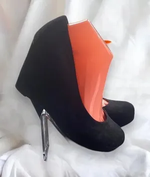 A.n.a wedge round toe suede heel size 8w‎ thumbnail 1