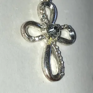 Silver Tone Flower Cross Rhinestone Pendant Necklace thumbnail 5