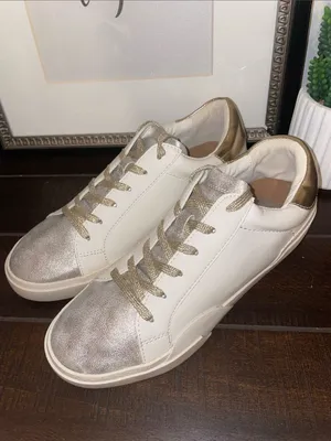 DV Dolce Vita Helix Leather Sneakers Dusty Gold Size 9.5 thumbnail 13