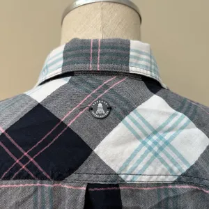 Barbour Womens Shoreline Shirt 10 EUC Oversized Windowpane Tartan Coastal Preppy thumbnail 11