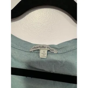 Blue Charlotte‎ Russe vneck thumbnail 2