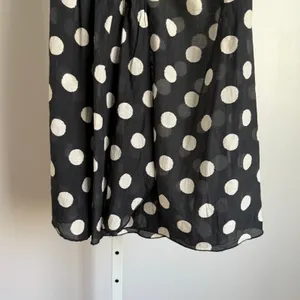 ARYN K. Black White Polka Dot Twist Front Dress‎ Size S thumbnail 9