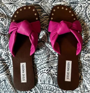 Steve Madden Shoe thumbnail 2