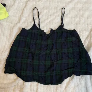 HOLLISTER Extra Small‎ Plaid Green Black Tank Top Adjustable Straps Missing Ties thumbnail 1