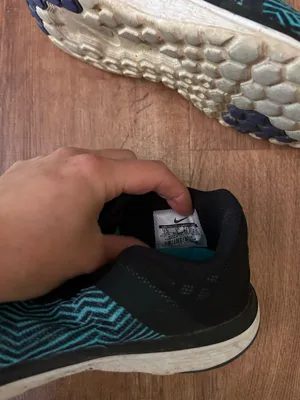 Nike running tennis shoes  thumbnail 6