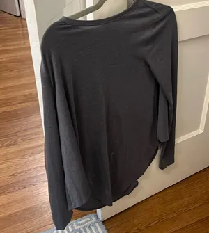 Lululemon long sleeve top thumbnail 1