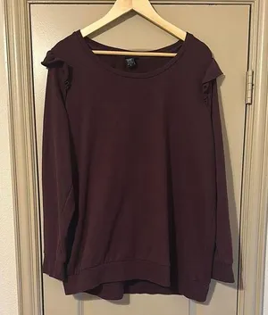 Torrid Crewneck Sweater Ruffled Size 2 thumbnail 1