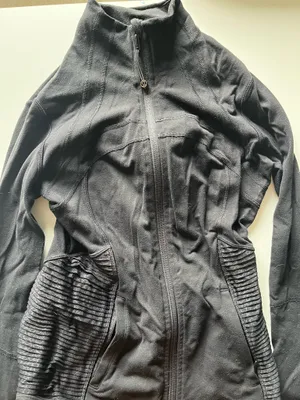 Lululemon Zip-Up Jacket Black thumbnail 1