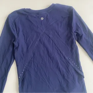 Lululemon Sunaway Runaway Blue tee thumbnail 4