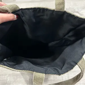 Marc Jacob’s Daisy Tote Bag thumbnail 4