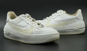 Nike AF1 PLT.AF.ORM Summit Triple White Sneaker DJ9946-100 Air Force 1 Women 9.5 thumbnail 3
