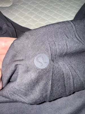 Lululemon Long Sleeve thumbnail 3