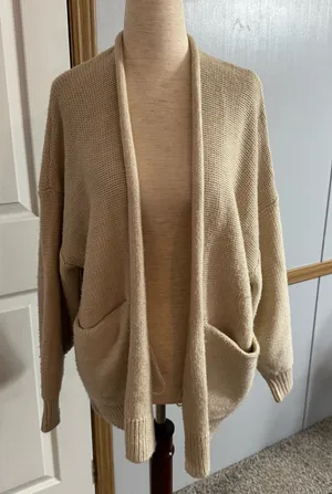 Urban Outfitters Beige Knit Cardigan Size Small thumbnail 1