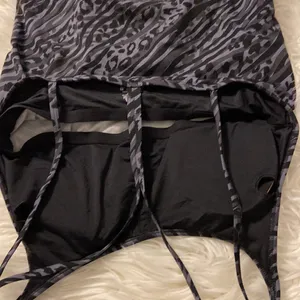 Pink Shirt/Workout size XL thumbnail 9