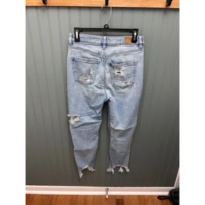 American Eagle Light Wash Distressed Mom Jeans High Rise Size 4 Short thumbnail 5