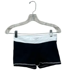 Brandy Melville Black & White Madelyn Contrast Lounge Shorts one size thumbnail 5