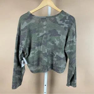 NEW La La Land XS Camo V Neck Fleece Long Sleeve Crop Top Buttery Soft Y2K thumbnail 4