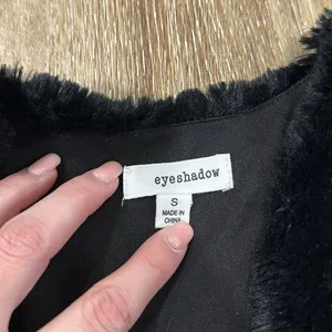 NWOT eyeshadow small fur jacket. Small thumbnail 3