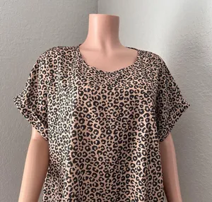 Good Times & Great Adventures Top Womens XL Leopard Cheetah Lightweigh Print #44 thumbnail 2