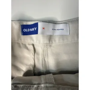 NWT Old Navy Extra High Rise Tailored Shorts Khaki Ivory Cream Size M Preppy thumbnail 5