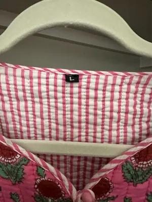 Pink quilted jacket Size L thumbnail 4