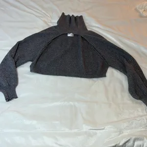 Turtleneck
Sweater‎ Topper Gray Size undefined thumbnail 5