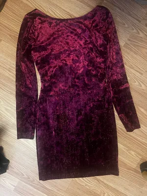 Red sparkly dress thumbnail 2