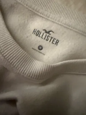 Hollister white sweatshirt with Cannes graphic Size M thumbnail 5