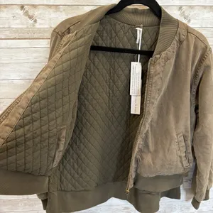 NWT‎ Young Fabulous Broke YFB Womens L Jacket Reversible Bomber Crop Army Green thumbnail 4
