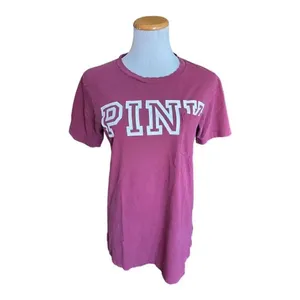 Womens Victorias Secret PINK Burgundy Logo Pocket Tee Shirt - Sz XS thumbnail 2