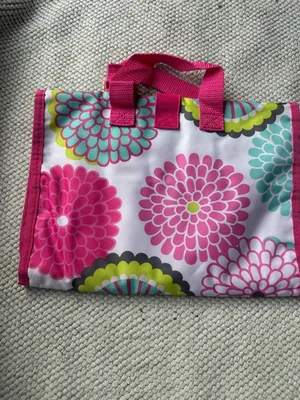 thirty-one Floral Print Tote with Hot Pink Handles and Teal Accents thumbnail 2