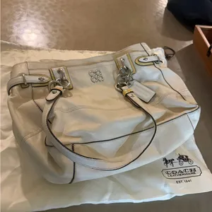 Coach Colette Leather Carryall Bag thumbnail 2