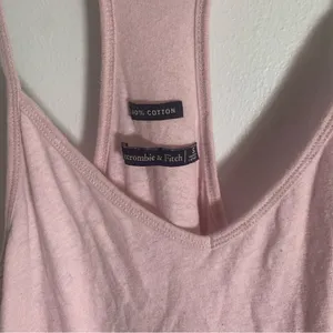 Abercrombie & Fitch Light Pink Lace-Hem Camisole Ladies Sz Small thumbnail 2