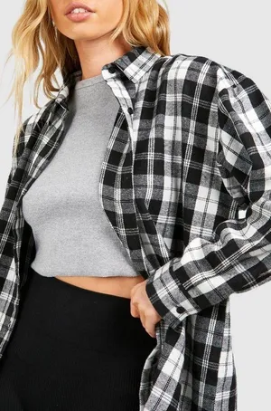 Boohoo Black/White Flannel Oversized Shirt, Size XL New w/Tag thumbnail 3