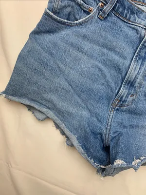 Abercrombie & Fitch 16 33 90s relaxed high rise Medium Blue Denim Cutoff Shorts thumbnail 3