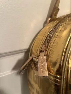 Von Dutch Metallic Gold Bowling Bag VDBB-1004GLD thumbnail 7