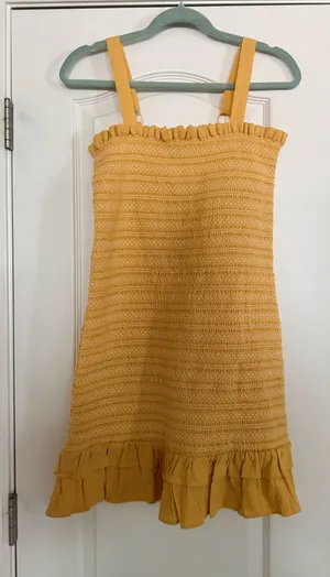 Dress  thumbnail 1