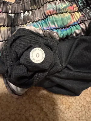 Lululemon Hot Shorts 4" High-Rise thumbnail 5