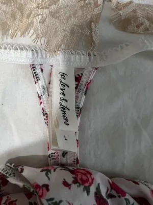 Victoria's Secret Lace thumbnail 3