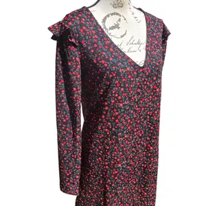 Mango‎ MNG NWT Floral Ruffle Shoulder V-Neck Mini Dress Black Red Size Medium thumbnail 3