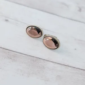 Vintage Clip On Earrings Oval Shape 5/8" Metallic - Fair Condition thumbnail 3