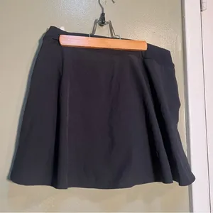Under Armour Women's Size Medium Links Skort Black A-Line Pockets‎ Shorts Golf thumbnail 6