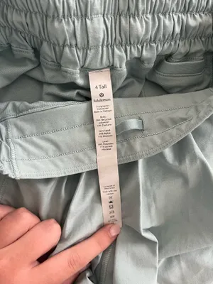 Lululemon Hotty Hot Shorts 4" thumbnail 4
