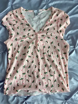 Women’s Pink Ribbed Holiday Pajama Set with Holly Print thumbnail 2