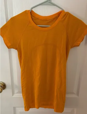 Lululemon Swiftly Tech  thumbnail 1