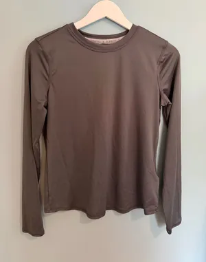 Gray Fabletics Underscrub Top thumbnail 1