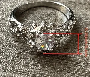 Vintage CZ Inlaid Rhinestone Retro Flower Design Ring Size 7 thumbnail 4