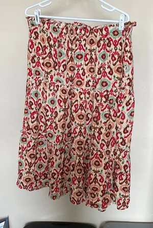 Women’s skirt Size L thumbnail 1